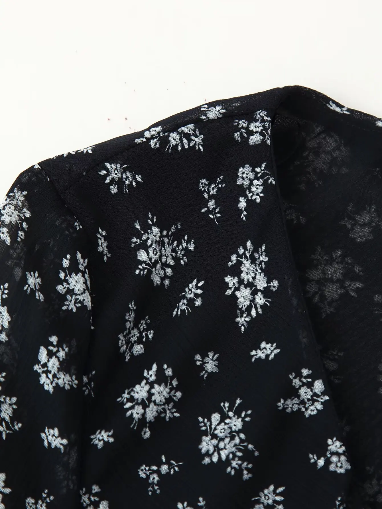 2025 novo outono estilo europeu e americano moda feminina sexy menina quente em camadas decorativas vestido de mangas compridas