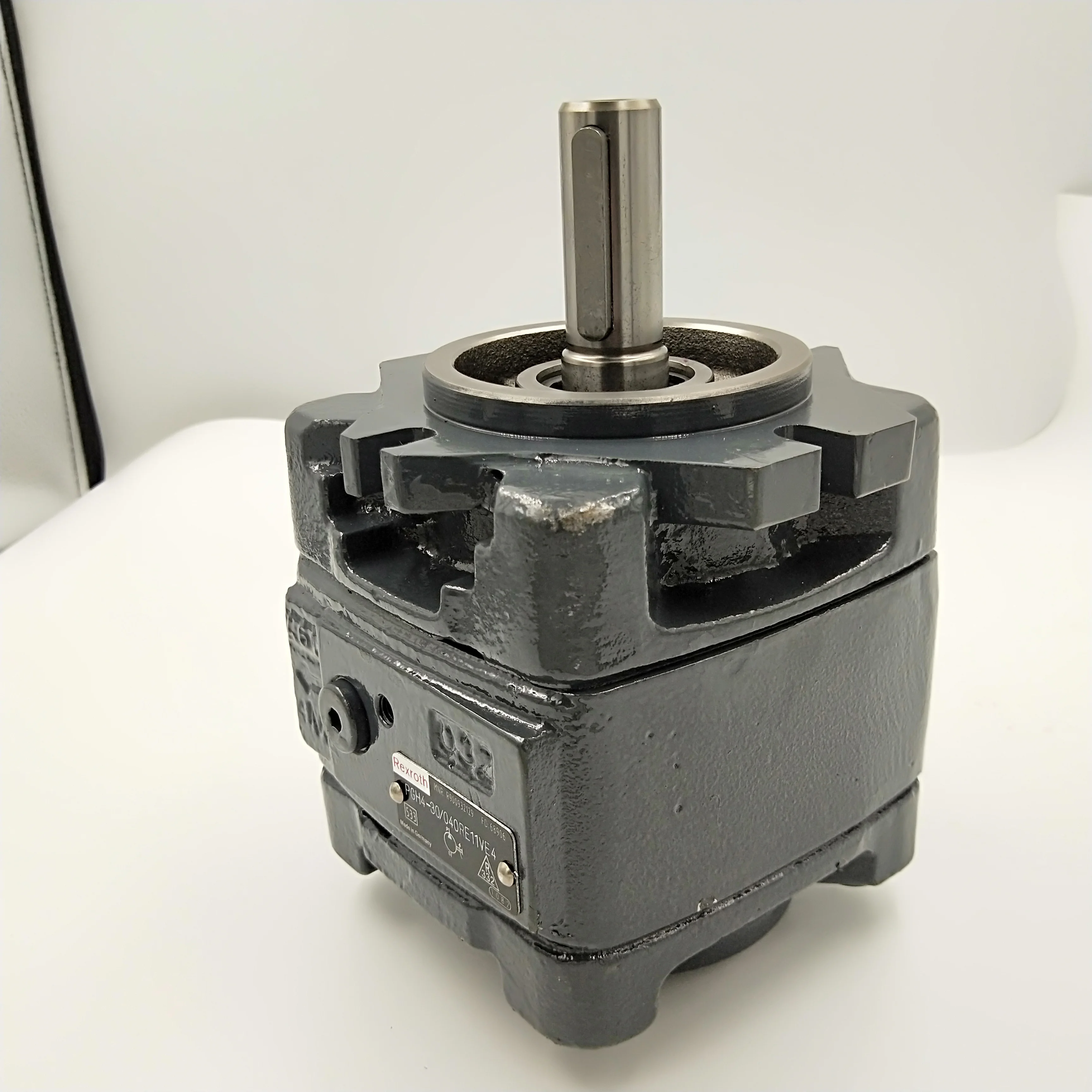 

Hydraulic Internal Gear Pumps PGH3 PGH4 PGH5 PGM Series R901283400 PGM4-3X/040RA11VU2 in Stock