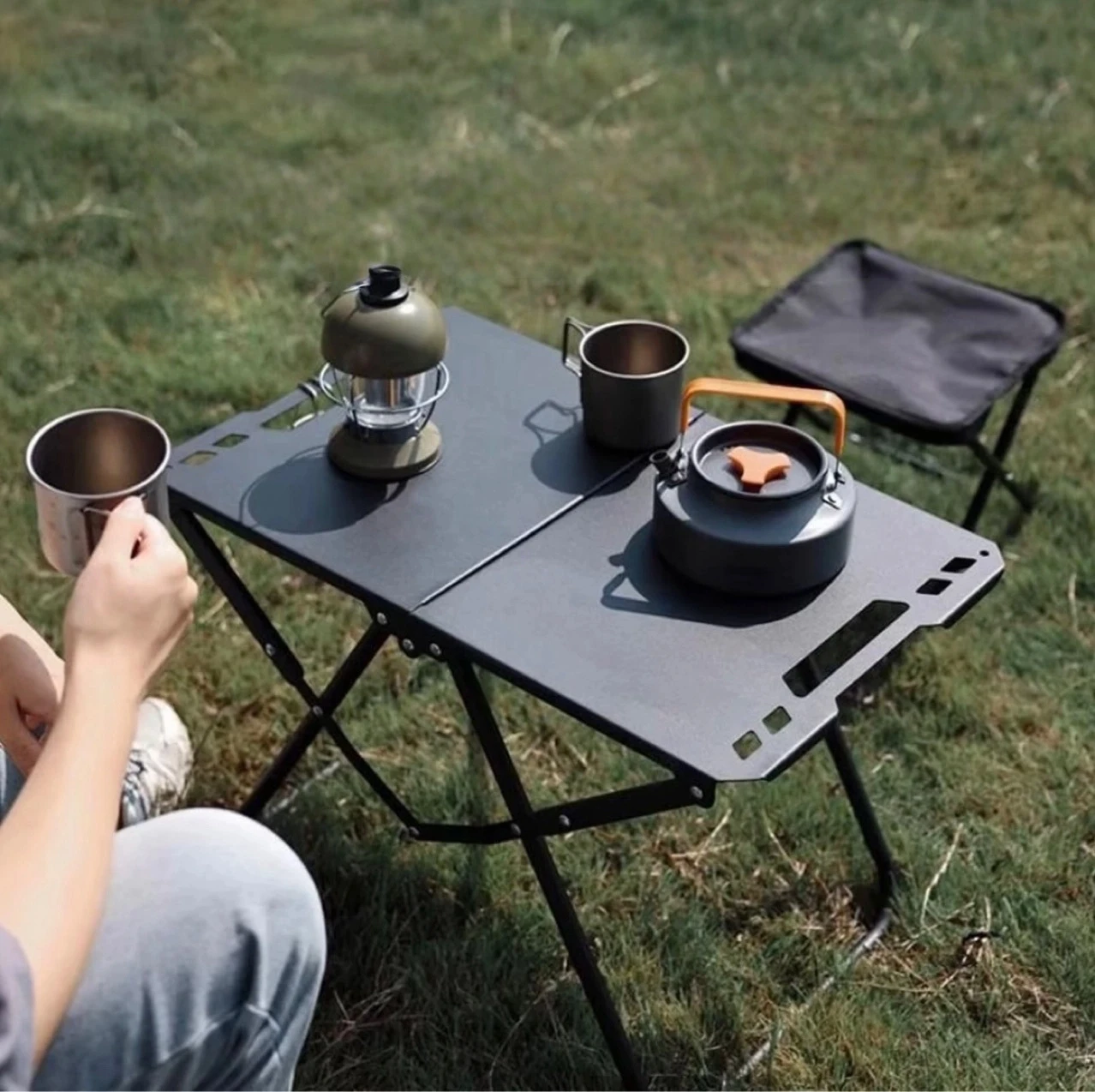 IGT테이블 초경량 접이식 캠핑테이블 블랙 야외용 가구 휴대 가방포함  58*36*40cm - 1