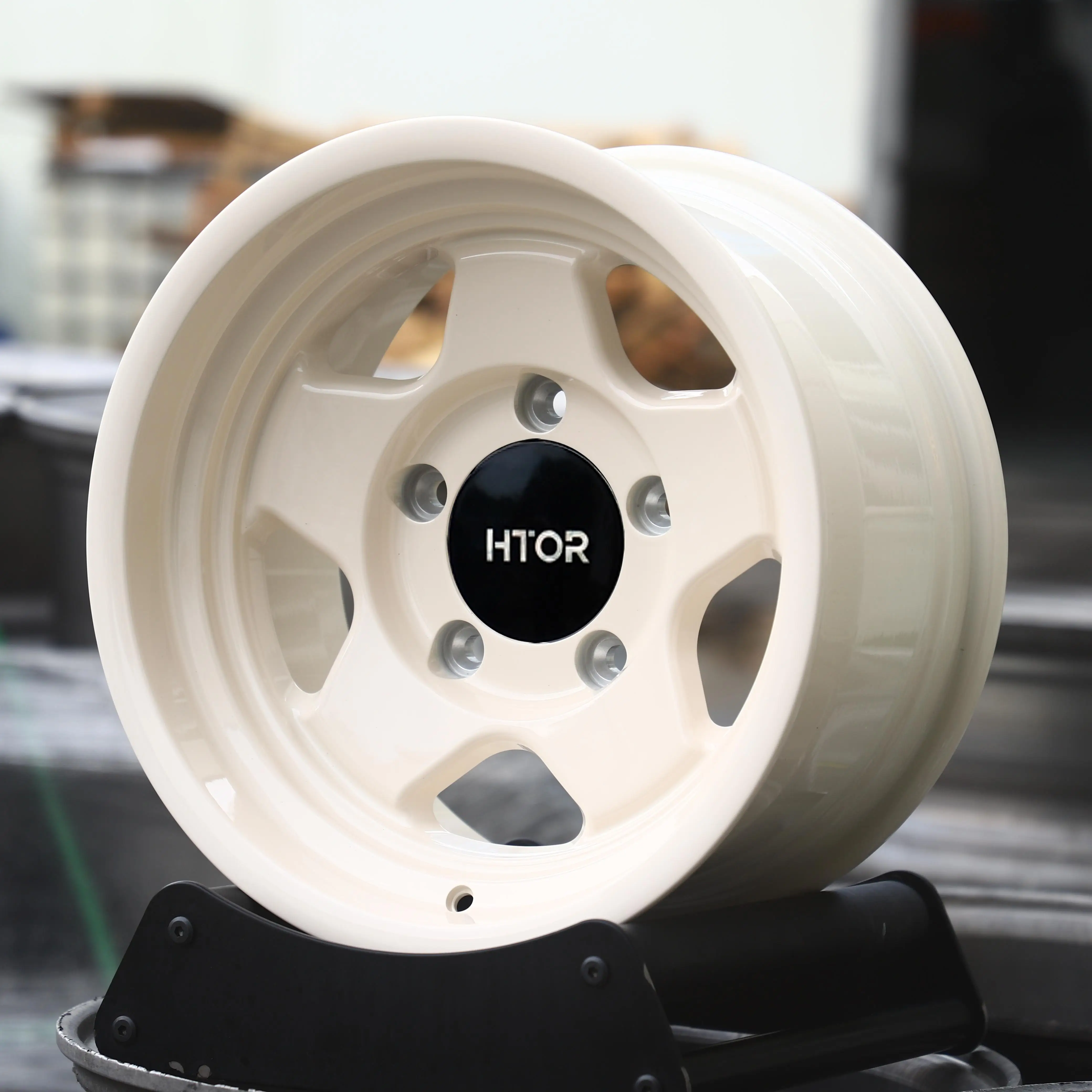 JT Custom 16X9 17x8.5 17X9 18x9 5X139.7 5x150 Deep Lip Retro Off Road Forged Wheels Gloss Beige For LC200 For LX570 For LC76 For