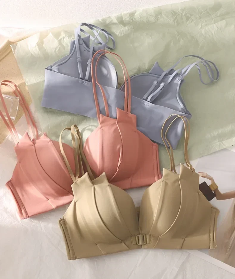 ملابس داخلية مثيرة بزر أمامي للنساء صدر صغير متجمع بدون حلقة فولاذية مريحة ومضادة للترهل صدر جميل من الخلف حمالة صدر سوداء