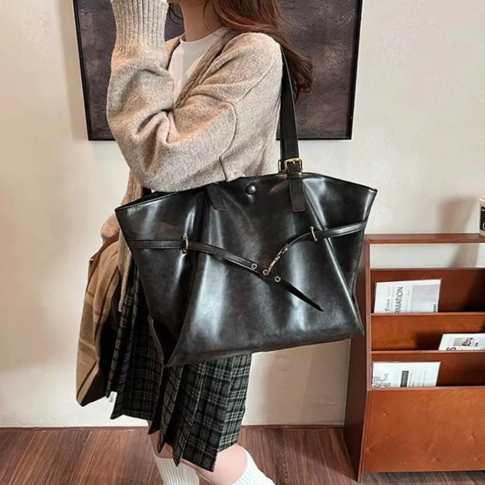 

Y2K Fashion PU Leather Underarm Bag Large Capacity Magnetic Buckle Tote Bag Adjustable Shoulder Strap Luxury Handbag Women