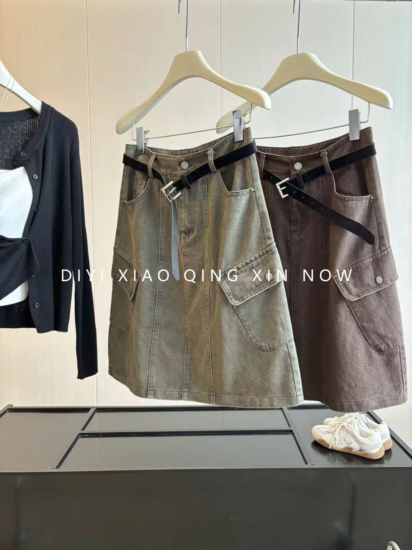 DIYI American Retro Workwear Style High Waist A-Line  Skirt for Women Autumn Season Slimming Belted Versatile Short Skirt