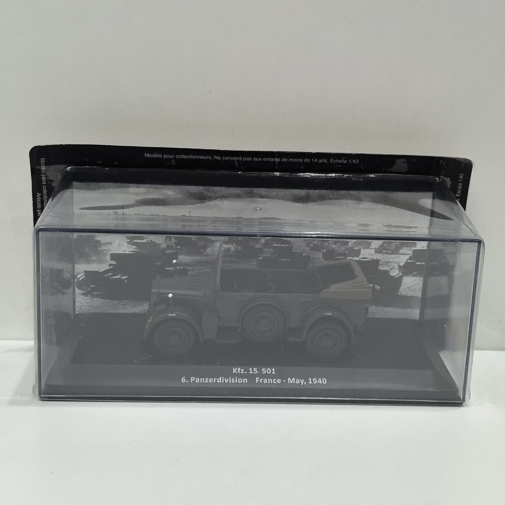 

Diecast IXO 1/43 Scale KFZ 15 901 1940 Alloy Car Model