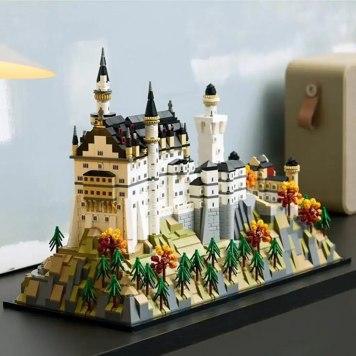 3455 pçs neuschwanstein castelo modelo arquitetônico kit 21063 castelo europeu floresta paisagem blocos de construção conjunto para adultos presente