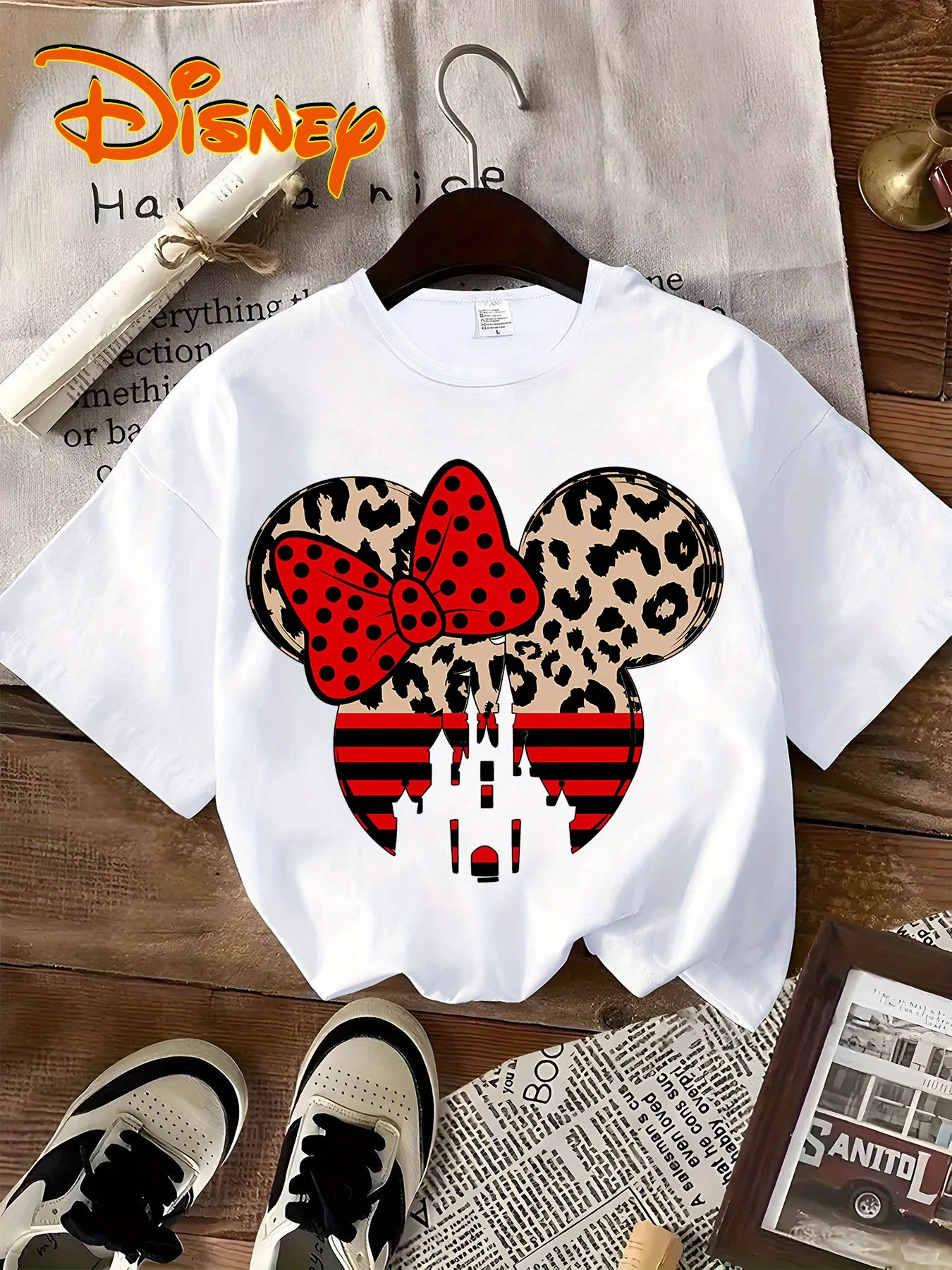 

2025 Disney Pattern Printed Women's Casual Comfortable Unique Smiling Face Black Round Neck Short Sleeve T-shirt