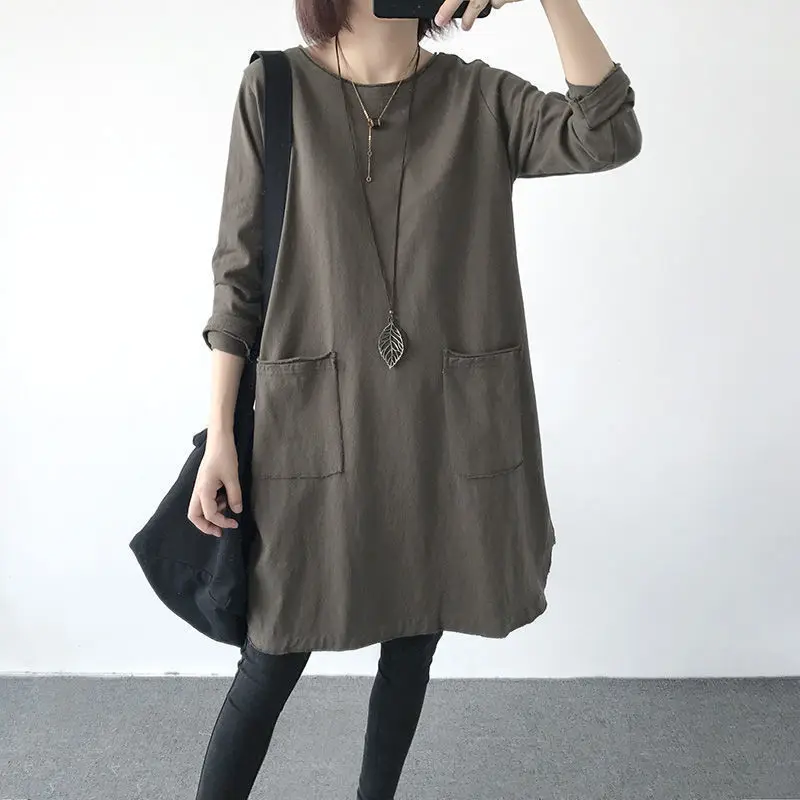 2023 New Spring and Autumn Solid Color Round Neck Loose Pocket Fashion Versatile Bottom Shirt Mid Length T-shirt Casual Top