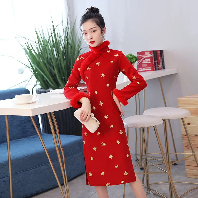 2022 Tweed Embroidered Long Sleeved Cheongsam Autumn and Winter Qipao Chinese Traditional Fur Collar Thickened Warm Dress