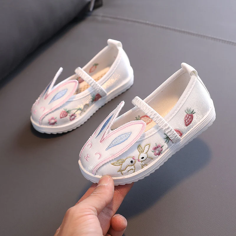 

Girls' Embroidery Shoes Chinese Style Dancing Ethnic Children's Handmade Shoes