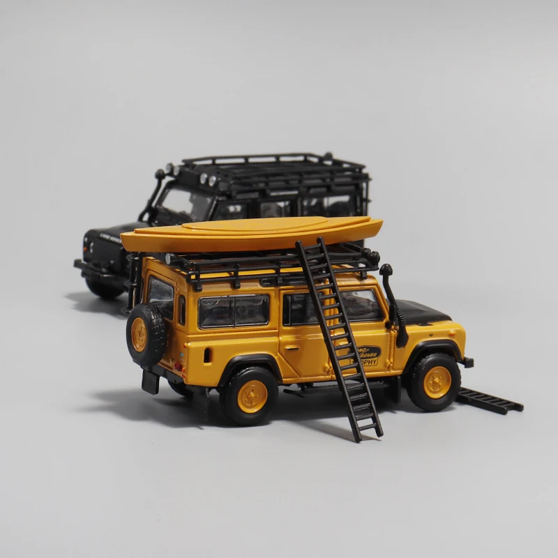 Master 1/64 Land Rover Defender 110 Pure Black accessory version simulation alloy car model