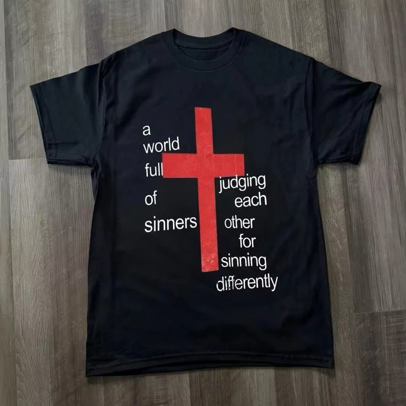 Minimalist Graphic Abstract Red Cross Print Modern Art T Shirt Funny Meme Shirt Men Women Casual Print Oversized Unisex T-shirt