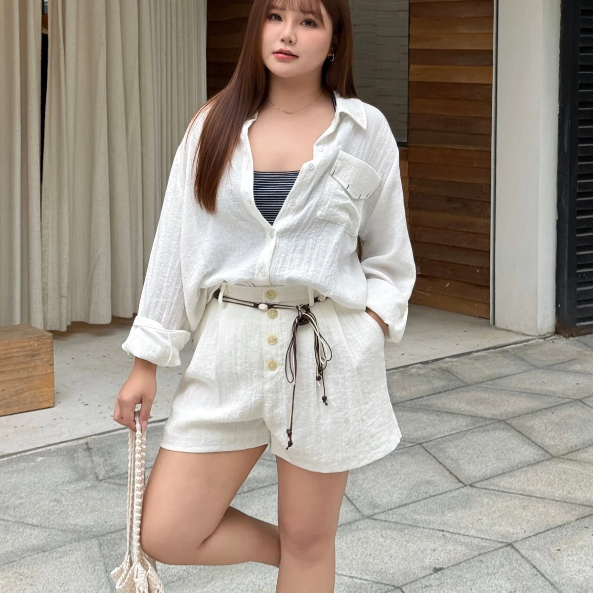 

Premium 2026 Summer Curvy Ladies Breathable Linen Slub Oversized Blouse Shorts Fashion Casual Plus Size Women Two Piece Set 9535
