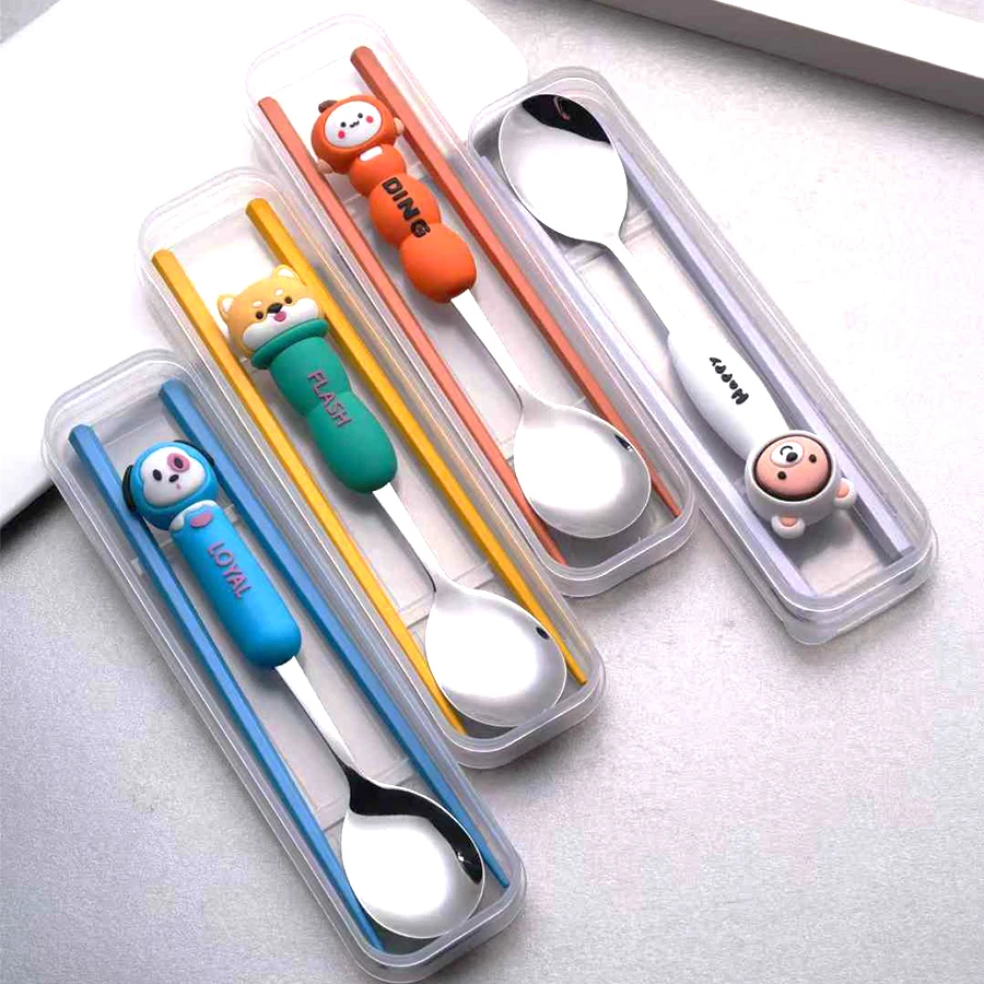 

304 Stainless Steel Spoon and Chopsticks Portable Cutlery Set Durable PVC Animal-Shaped Handle Design for Picnics/Birthday Gift