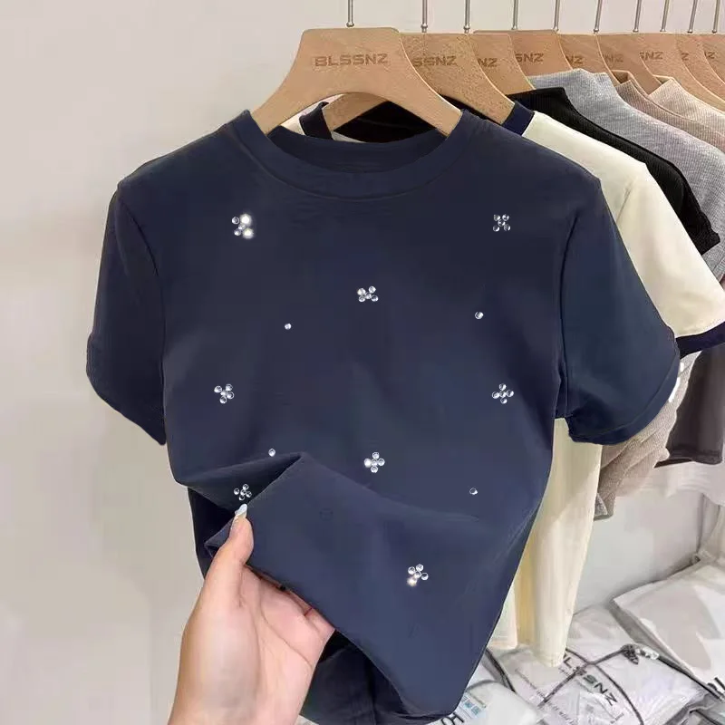

Summer 2025 Faion round Ne ort Sve Loose Women's T-irt Glitter Flower Design Casual Versatile Comfortable Top
