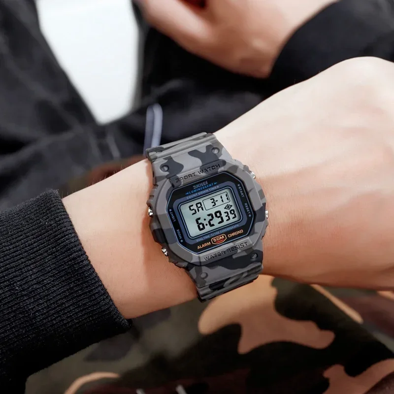 Skmei-レトロな多機能時計,男性用デジタルスポーツ腕時計,カウント,ファッショナブル,1628