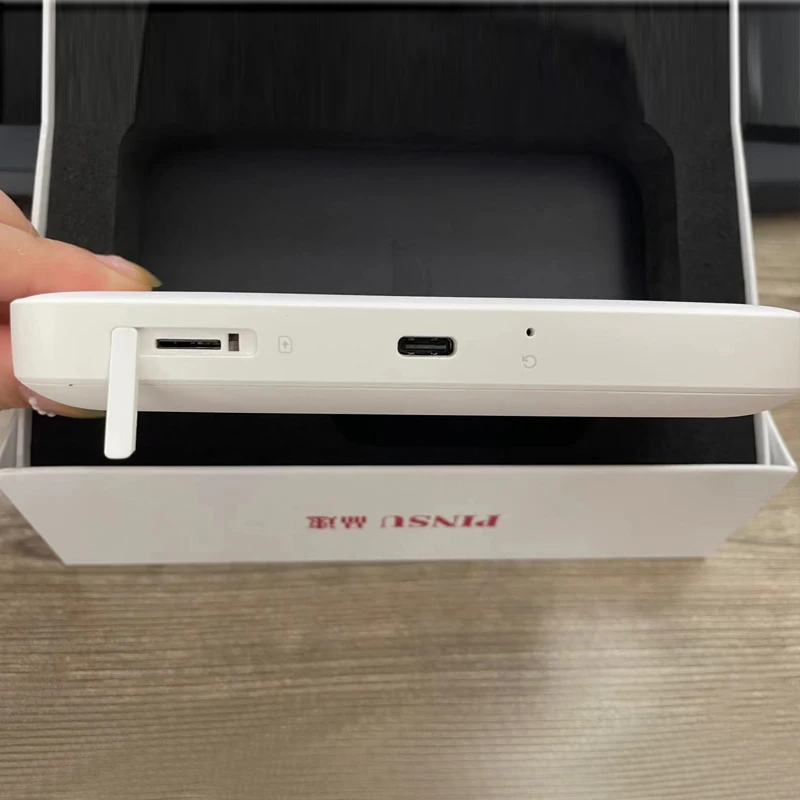 Беспроводной Wi-Fi-роутер PINSU R100, 3600 мАч