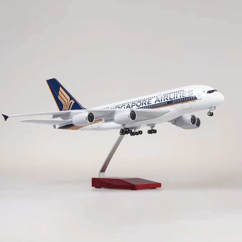 

1/160 Scale Singapore Airlines A380 Airbus Model With Wheels And Lights Aircraft Simulation Airliner Children Holiday Gift