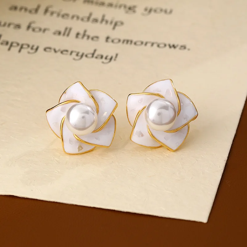 

Серьги-гвоздики с французским жемчугом камелии 925, стерлинговое серебро 925 пробы, минималистичные серьги-гвоздики для женщин, гипоаллергенные изящные ювелирные изделия