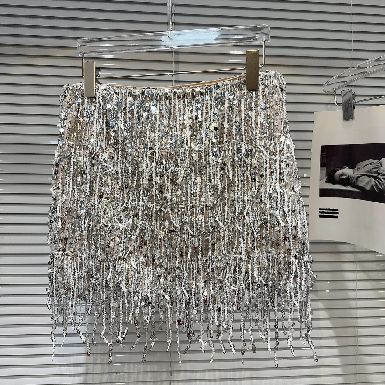 Silver Sequin Tassel Design Heavy Work Short Skirt Half Body Women's Performance Fashion Show Autumn New Arrival A-Line Skirt
