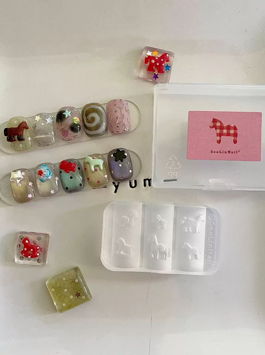 Cute Mini Pony Mold - DIY Cartoon Pony Nail Art Mold Silicone Nail Art Mold Manicure Decorations Nail Art Transparent Nail Art