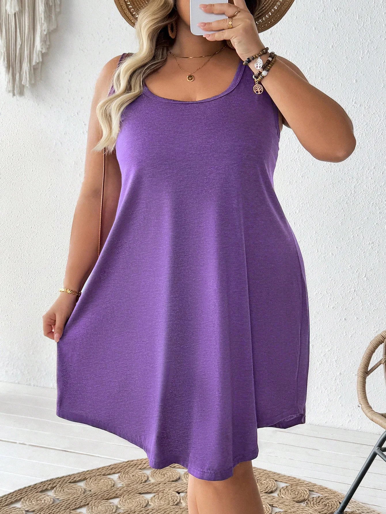 

Plus size women's solid color dress sleeveless round neck skirt