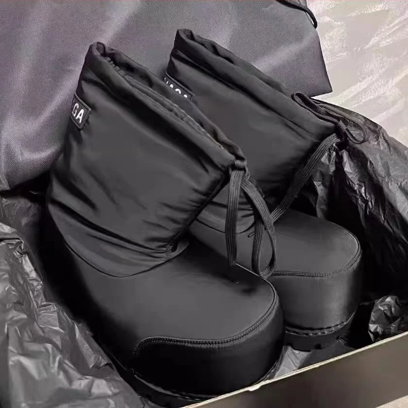 

Plus Size Winter Thick Women's Snow Boots Warm Plush Ankle Boots Non Slip Waterproof Platform Sneakers Casual Outdoor Snow Boots