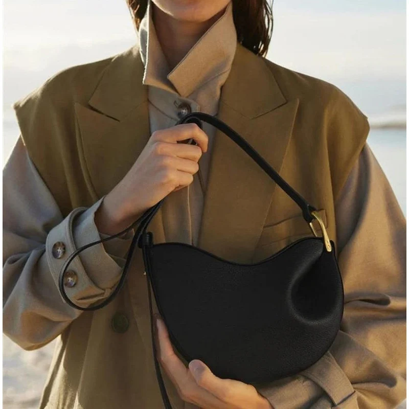 Nova bolsa em forma de ervilha, bolsa de ombro de couro macio de alta qualidade, bolsa de mão plissada minimalista