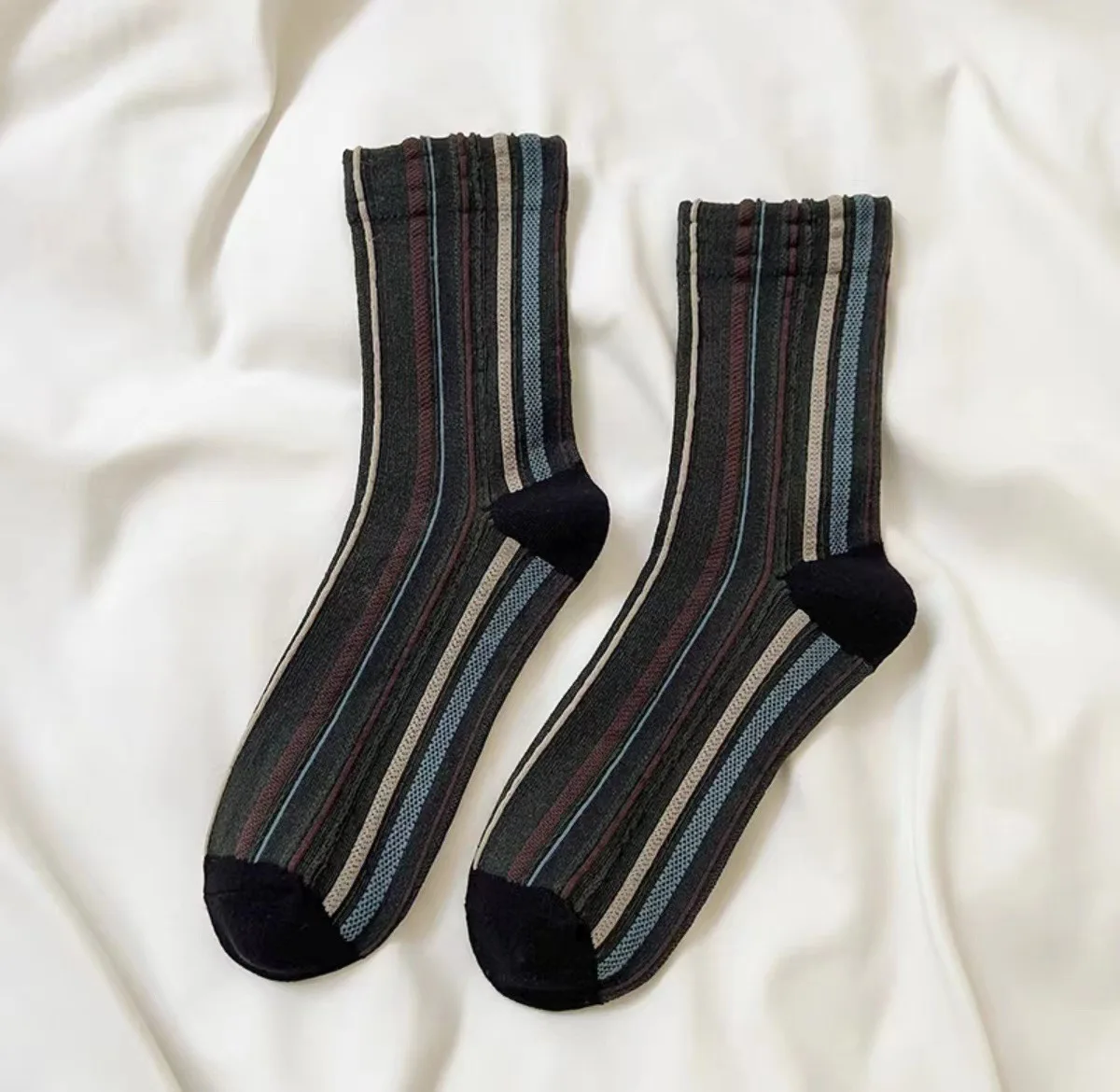 1/5 Paar farbige vertikal gestreifte Damen-Mittelrohrsocken, modische Retro-Kunst, ethnischer Stil, weiche, bequeme Vier-Jahreszeiten-Freizeitsocken – Detail 4