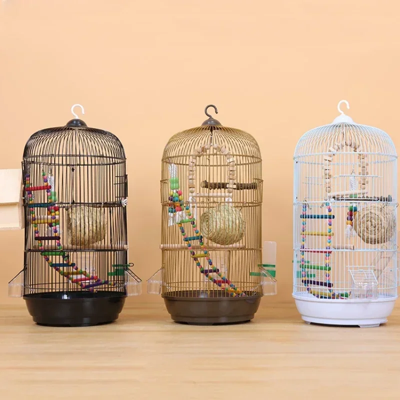 กรงนกแก้วเสริมขนาดใหญ่หรูหรารังโลหะกลมพร้อมถาดลิ้นชักเหมาะสําหรับการทําสําเนานกแก้วปลอดภัยกรงนกวิลล่า