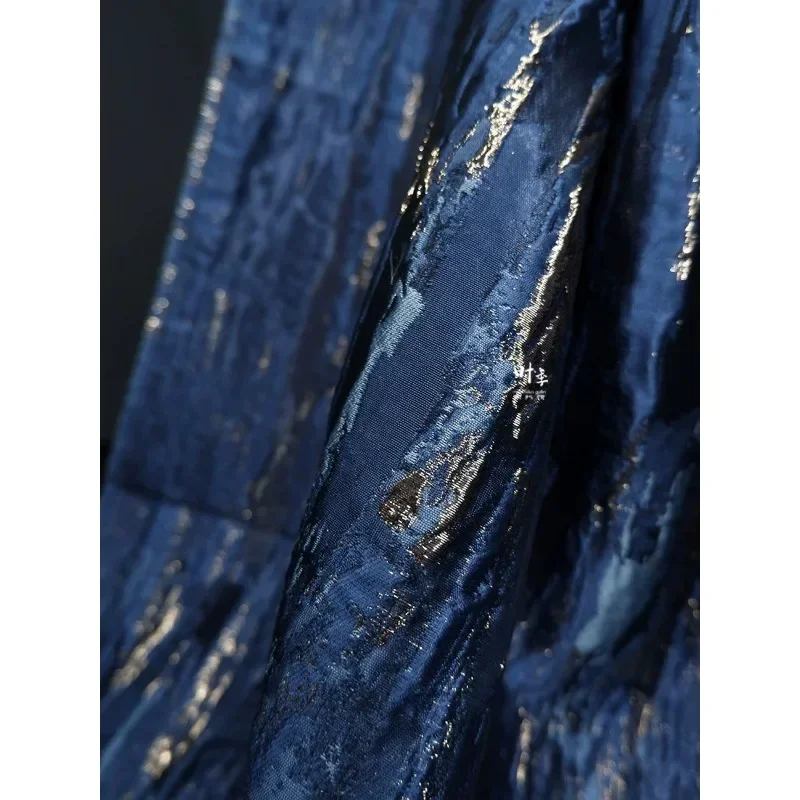 

Голубой океан Картина маслом Креативная ретро 3D вспышка Тяжелая текстура Пальто Брючная юбка Жаккардовая ткань Дизайнерская ткань