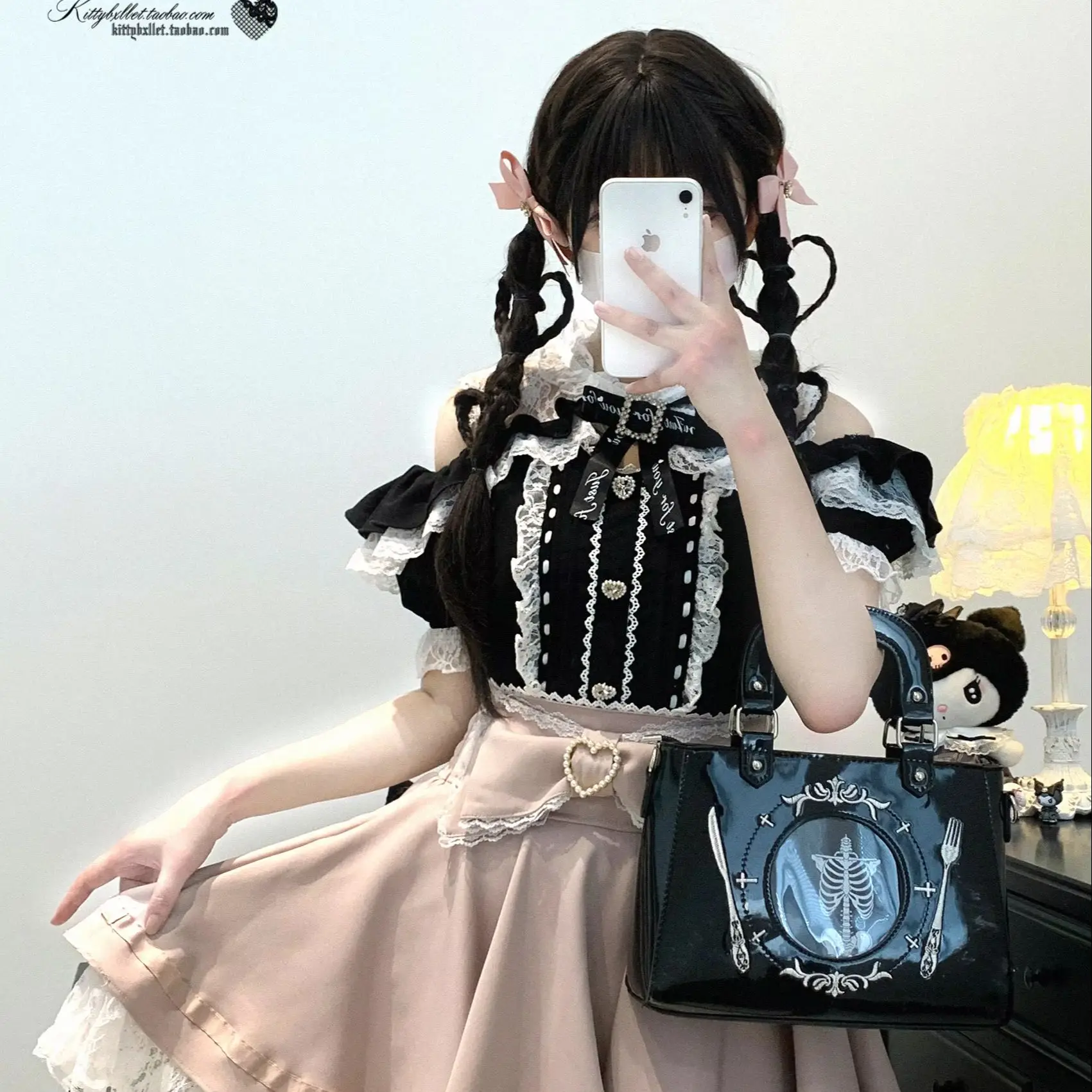 

Оригинальные японские кружевные рубашки с открытыми плечами и короткими рукавами, элегантные милые кружевные топы в стиле Лолиты с пуговицами любви, повседневная блузка