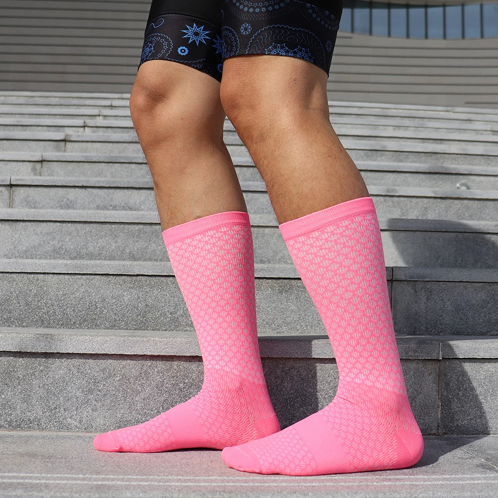 Men Women Cycling Socks With Premium Fabrics For The Ultimate Riding Experience Fit 37-45 Many Colors