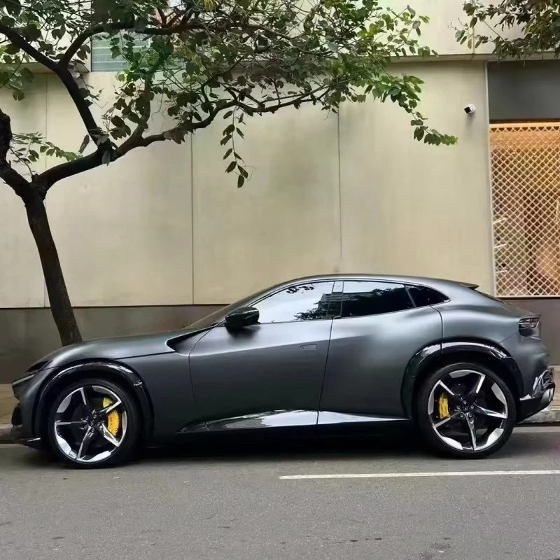 

Индивидуальные OEM-накладки на пороги из высококачественного сухого карбона 3K (плетение полотняное) для тюнинга Ferrari FUV Purosangue