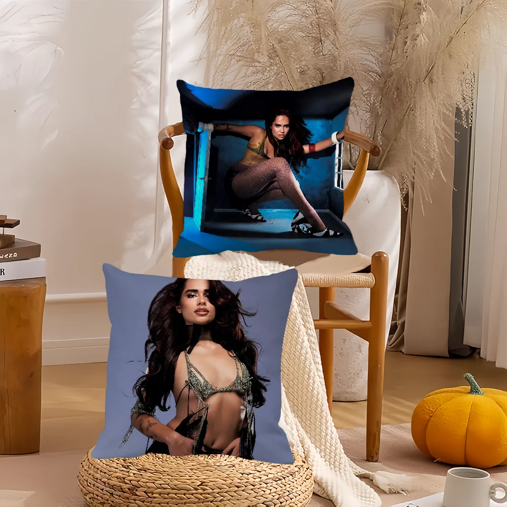 Singer Lou Garcia L… - image