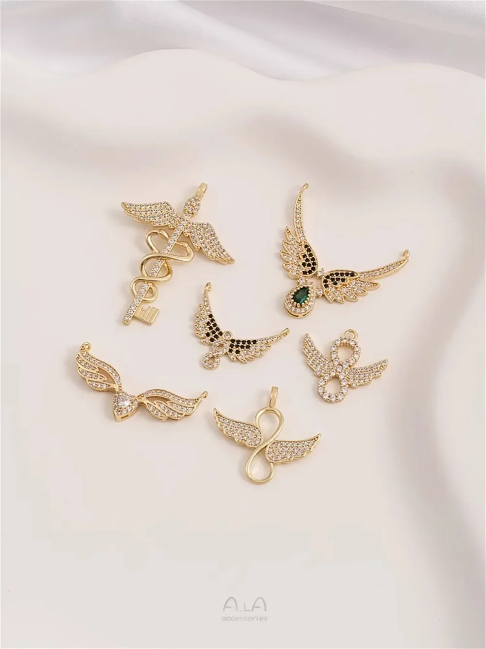 14K Gold-inlaid Zircon Wings 8 Characters Love Infinite Pendant Double Pendant Necklace Charm Pendant Hand-made Material Package