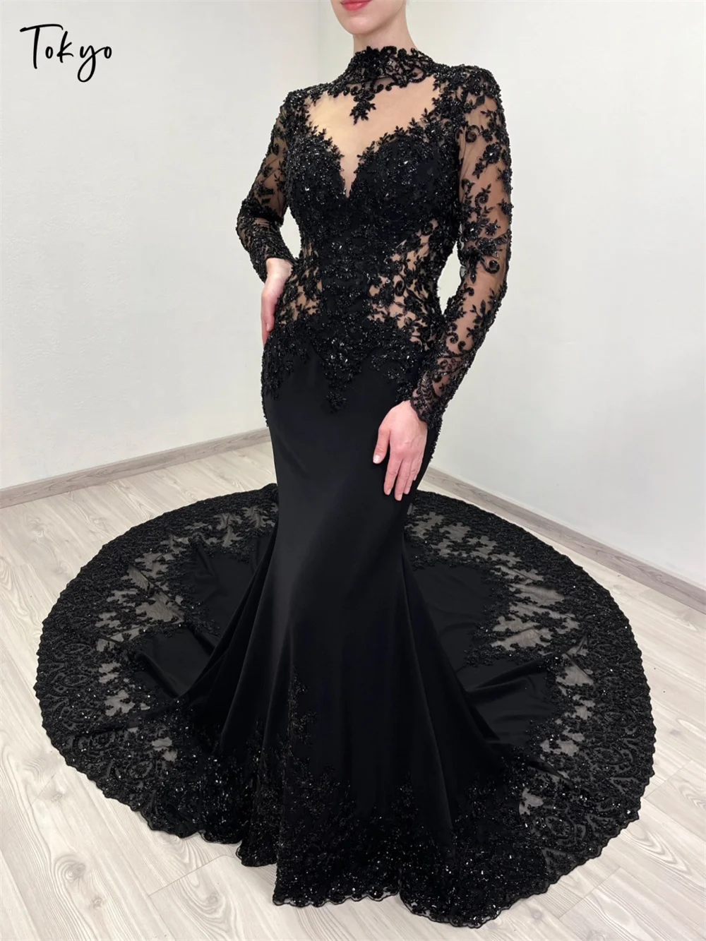 

Tokyo Customized Black Mermaid Wedding Dresses High Neck Long Sleeves Backless Bridal Gowns Elegant Court Train Wedding Gowns