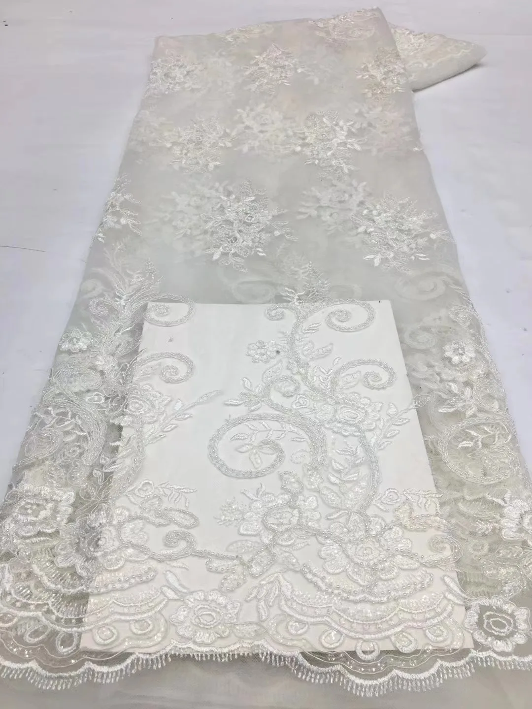 

High-grade retro lace strand embroidery fabric, exquisite bead tube sequins elegant ladies cheongsam dress sewing 5 yards