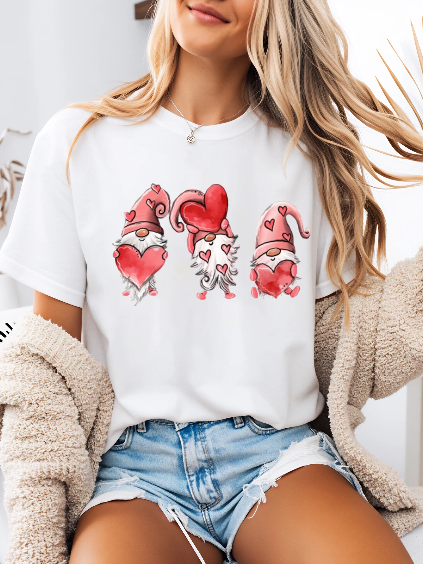 Camiseta de Gnomos con Corazones de San Valentín para mujer, ropa informal para el Día de San Valentín, talla grande blanca