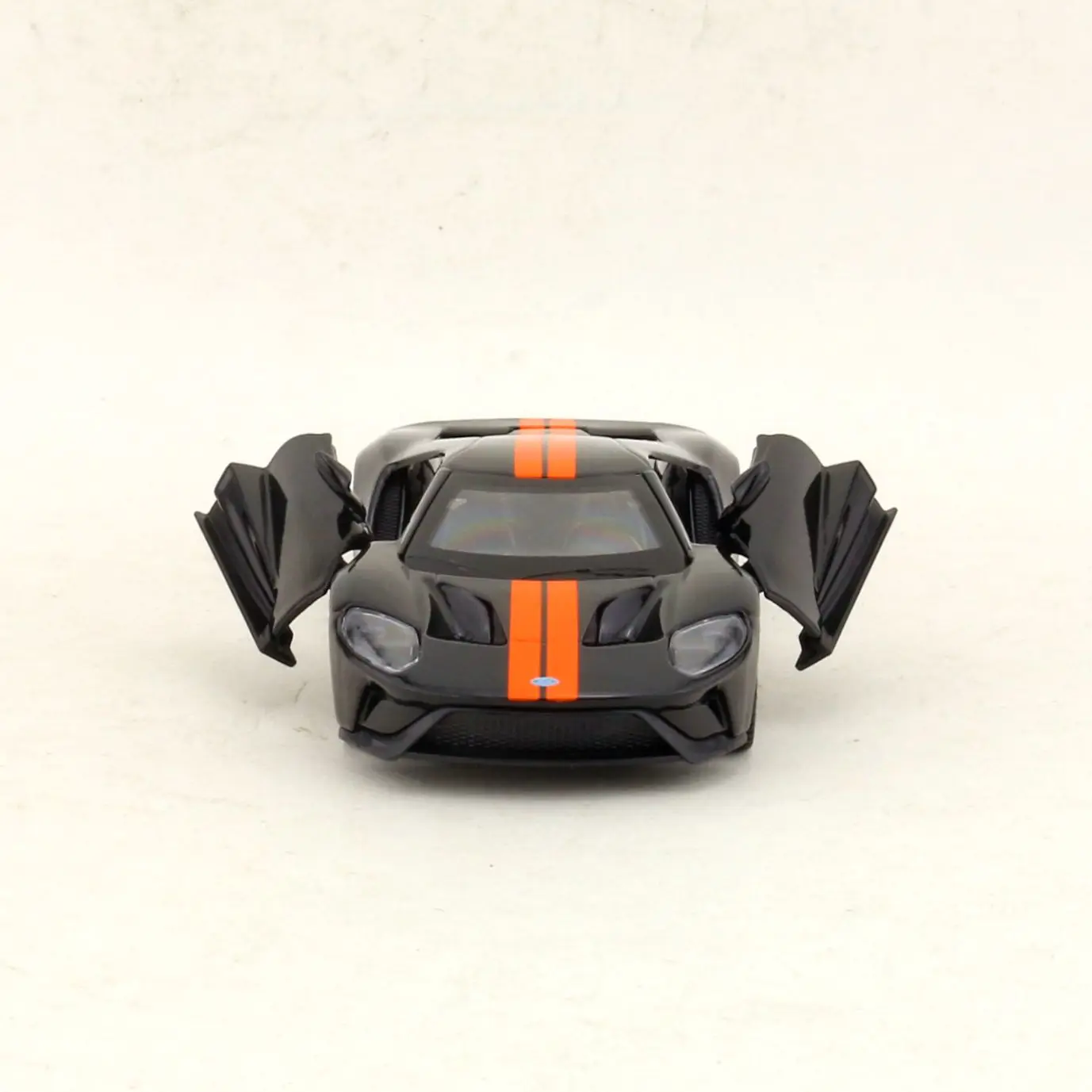 1:42 scala 2017 Ford GT lega pull-back modello di veicolo pressofuso modello di auto in metallo colore casuale