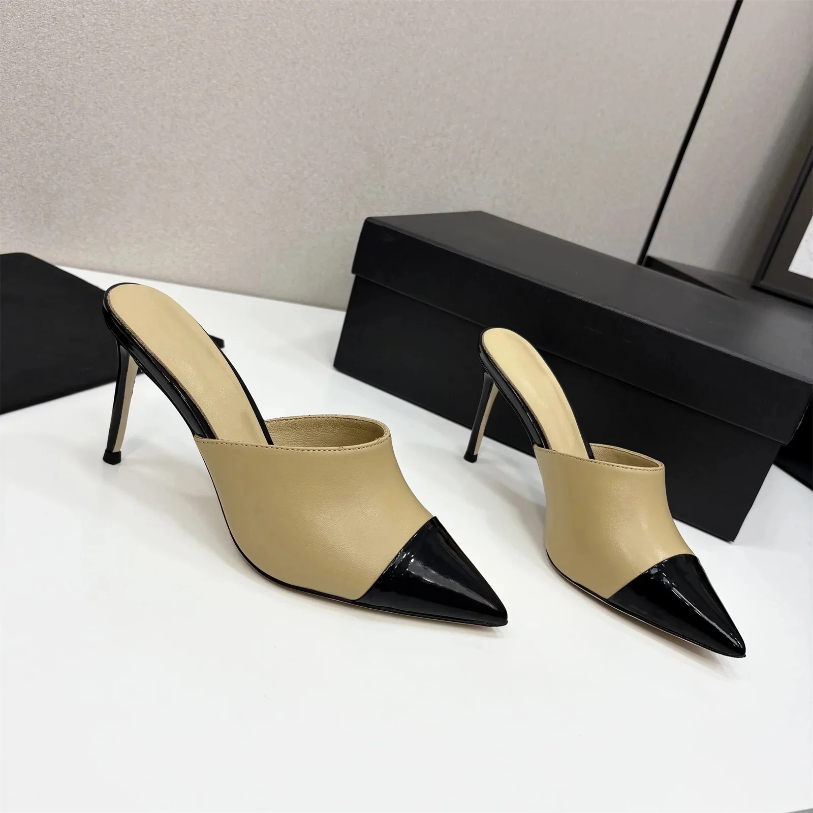 Summer Shoes For Women Genuine Leather Stiletto Cover Toe Sexy Slippers Mixed Colors Designer Super High Heels Outside Slippers