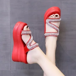 2024 New Summer Style Fashionable, Comfortable and Versatile Casual Sandals, Increased Wear-resistant Thick-soled Slippers