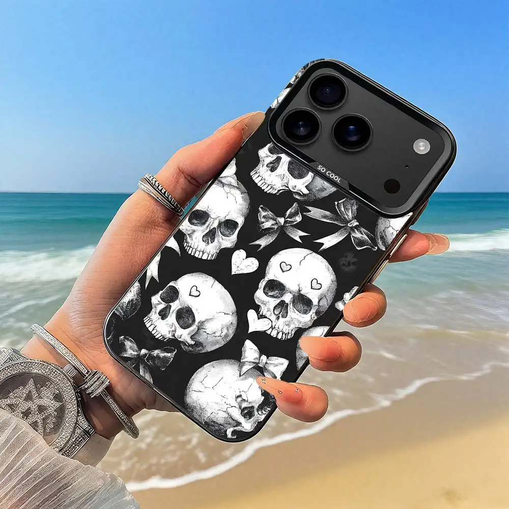 حافظة هاتف بأنماط جمجمة مخيفة حافظة سوداء لهاتف iPhone17,16,15,14,13,12,Pro,Max,Plus,E,SE4,Air,Mini
