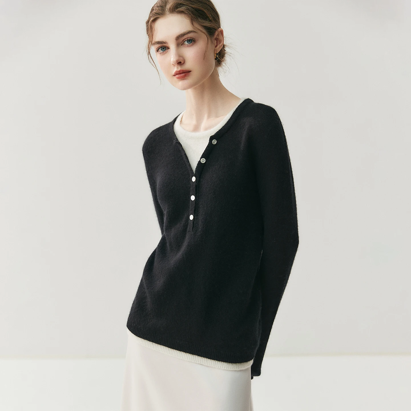 Women's 100% Cashmere Pullover Round V-neck Color-Blocked Faux Two-piece Design Perfect  Autumn Winter Soft Gentle Sweater Top