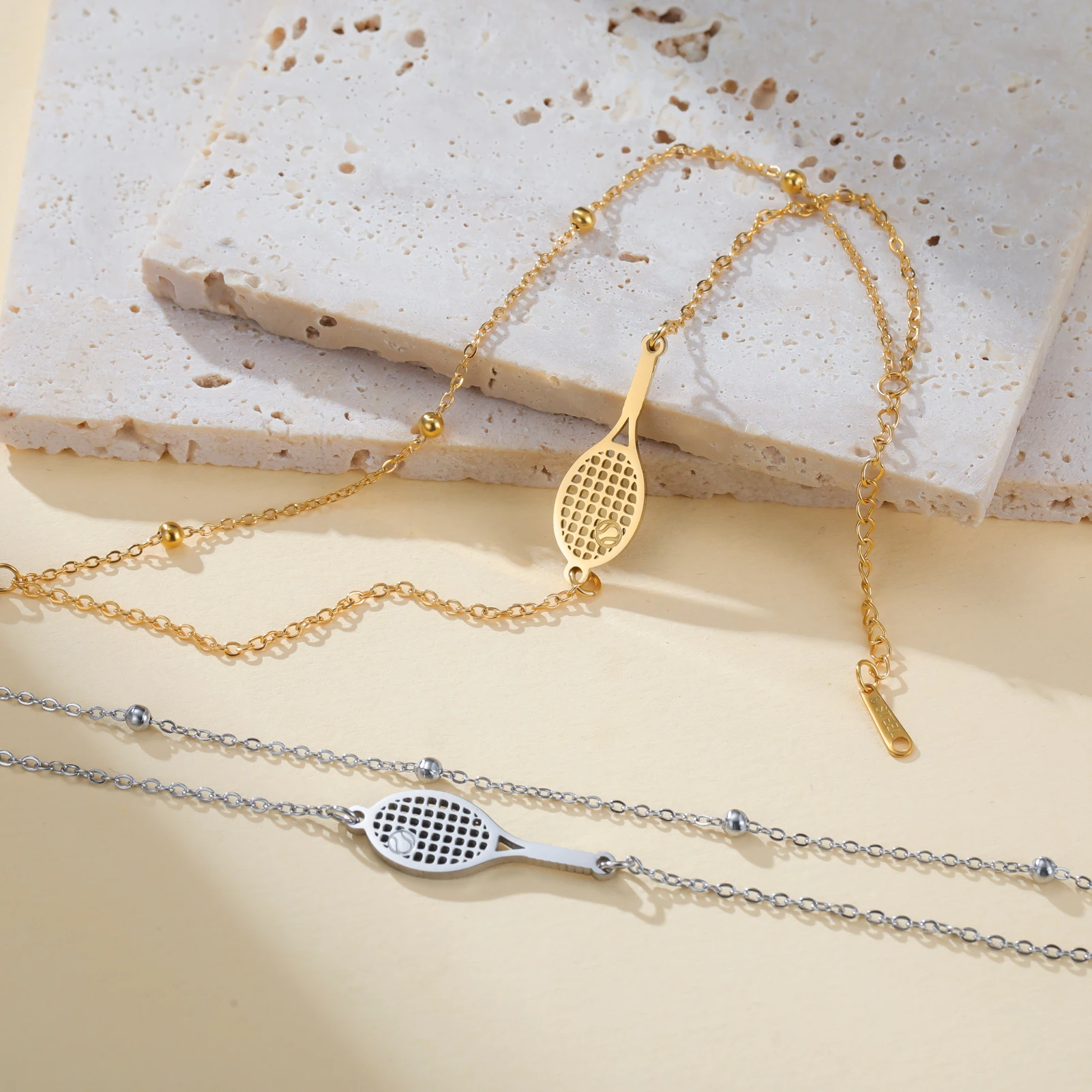 Kkjoy Hohles Tennisschläger-Fußkettchen aus Edelstahl, Sommer-Strandschmuck, Geschenk für Tennisliebhaberinnen, Frauen und Mädchen – Detail 5