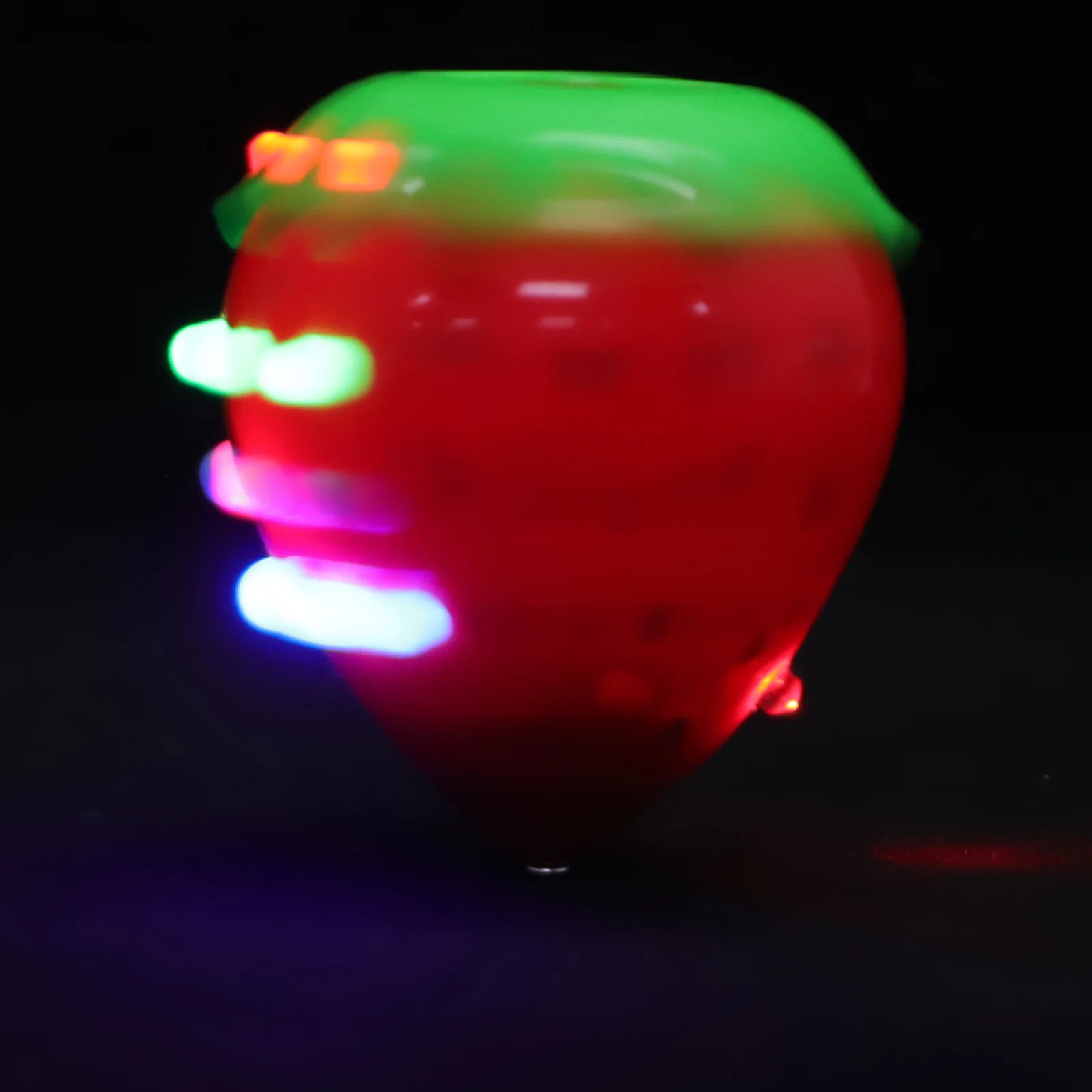 

2pcs Glowing Rotating Strawberry Gyro Toy for Kids Flashing Manual Pressure Spiral Plastic Plaything Fun Educational