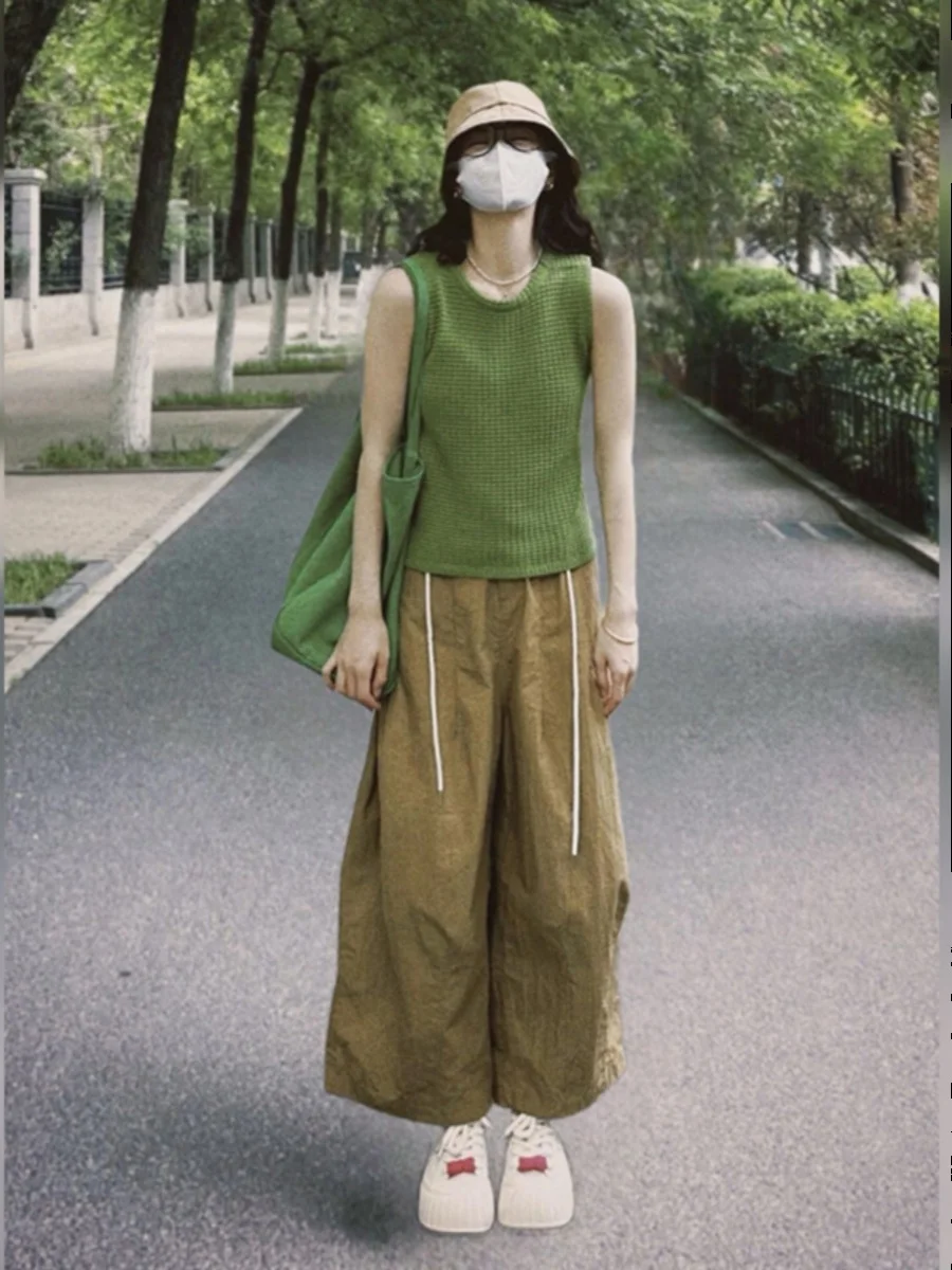 

Вязаный женский летний топ с широкими бретелями для скрытия полноты бедер, можно носить как нижний или верхний слой