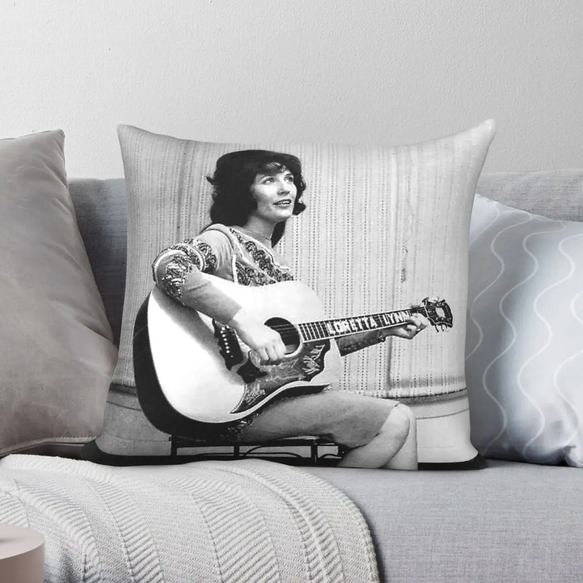 Loretta Lynn Playing Guitar Square Pillowcase Polyester Linen Velvet Creative Zip Decor Pillow Case Home Cushion Cover