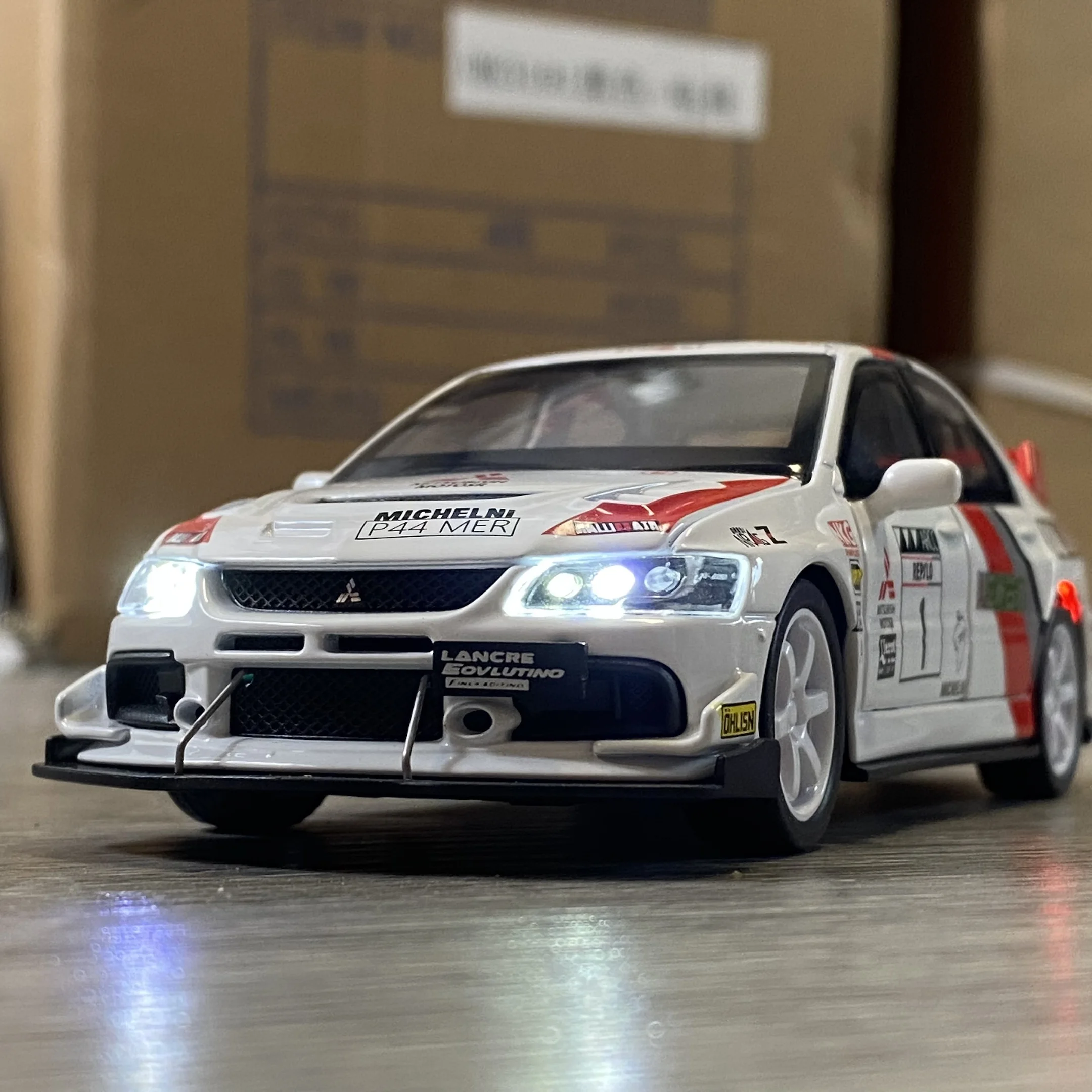 JDM 1:32 ميتسوبيشي لانسر تطور EVO نسخة طلاء البترول سبيكة دييكاست نموذج مجموعة من هواية ديكور الأولاد الهدايا