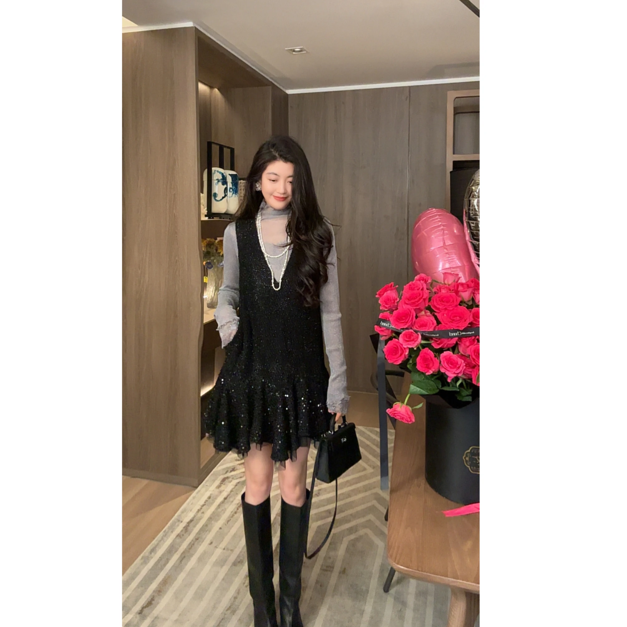 

NCOU Nie Kou Winter New Design Sparkling V-ne ort Dr with Ruffle Hemline Ele Chic Sle Women's Faion Dr