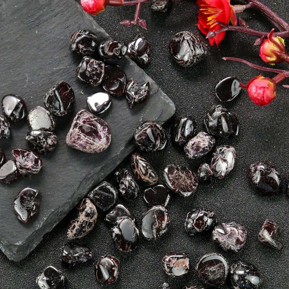 100g Natural Garnet Raw Gemstone Tumbled Rock Gravel Healing Energy Crystal Stone Mineral Collectables DIY Fish Tank Decor Craft